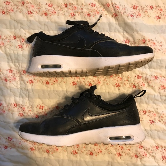 nike air max thea leather black